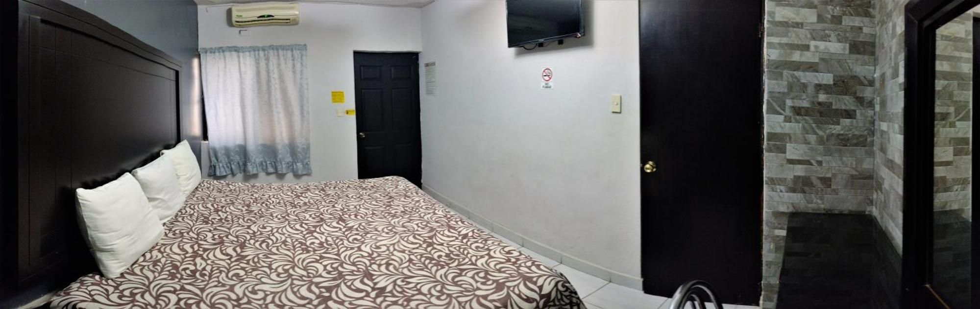 Laguna Inn Torreon Luaran gambar